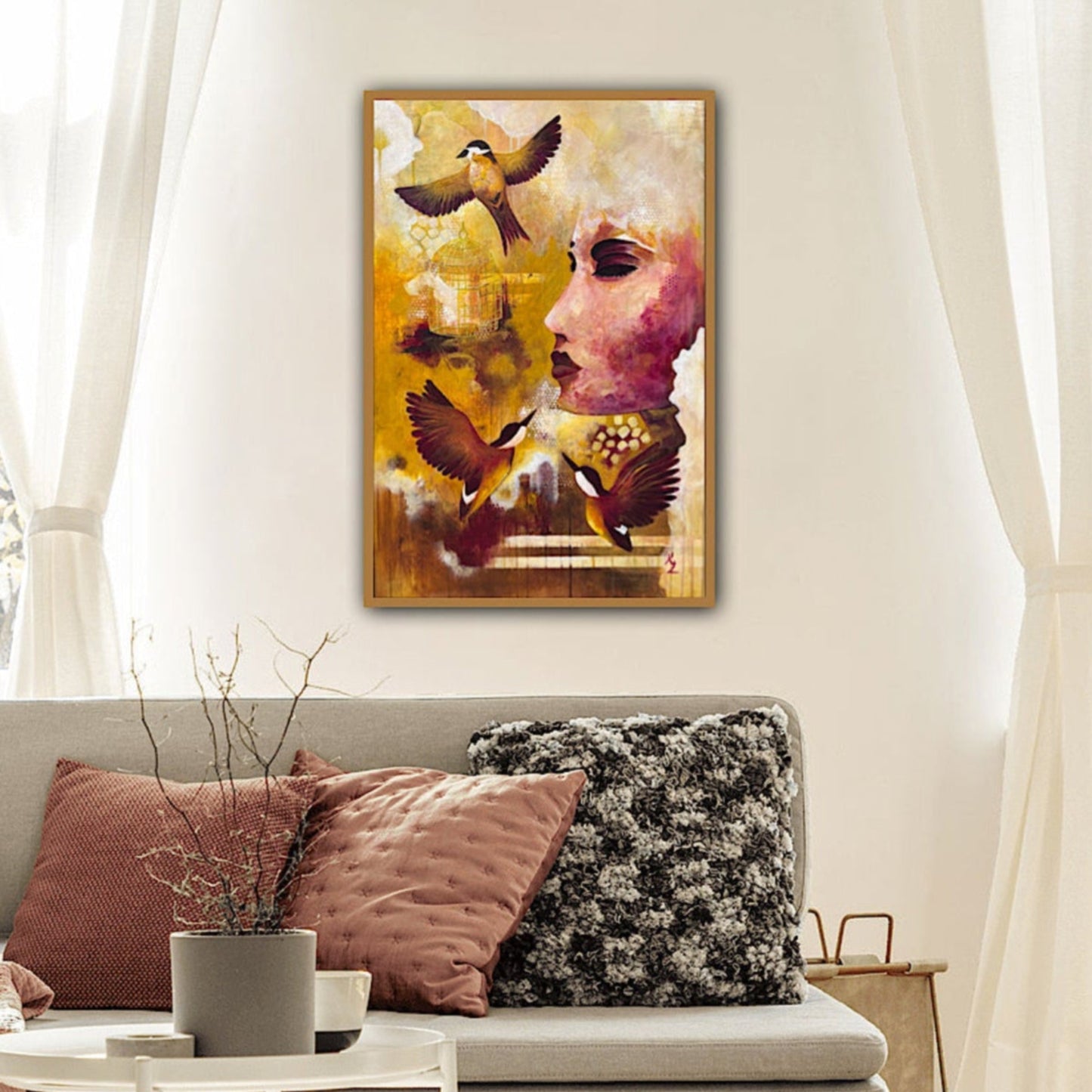 Pink woman portrait and birds and cage
Roosa naise portree koos lindude ja kuldse puuriga