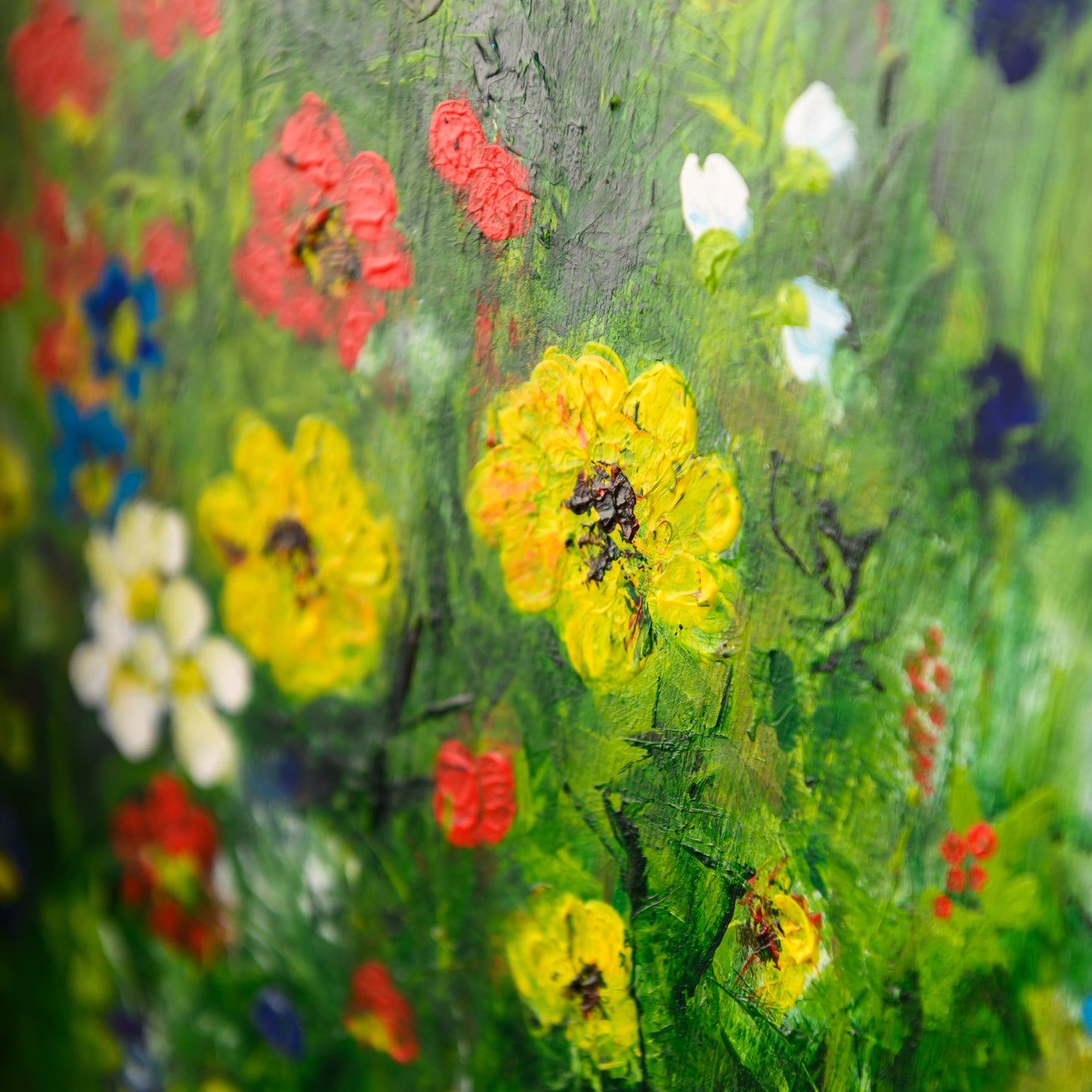 Flowers details yellow and white